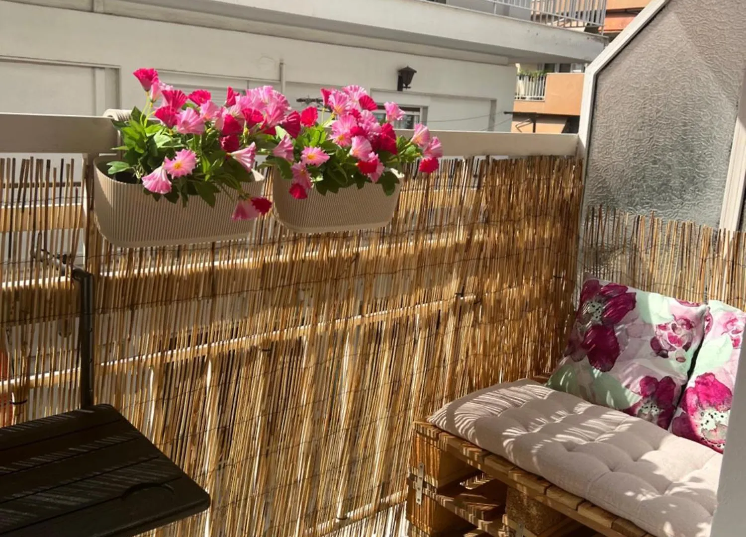 L Aparts Saloniki Apartament